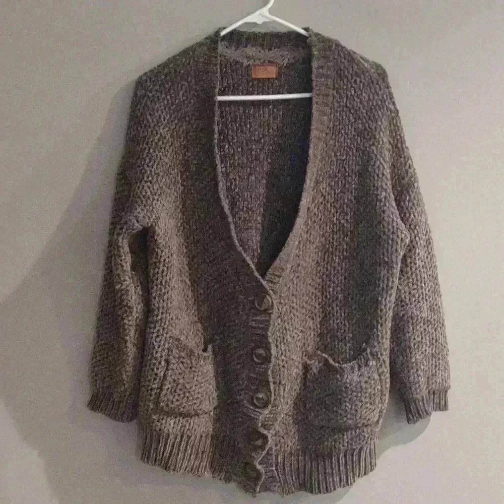 POL olive green oversized 5 button 2 pocket cardigan women's large‎